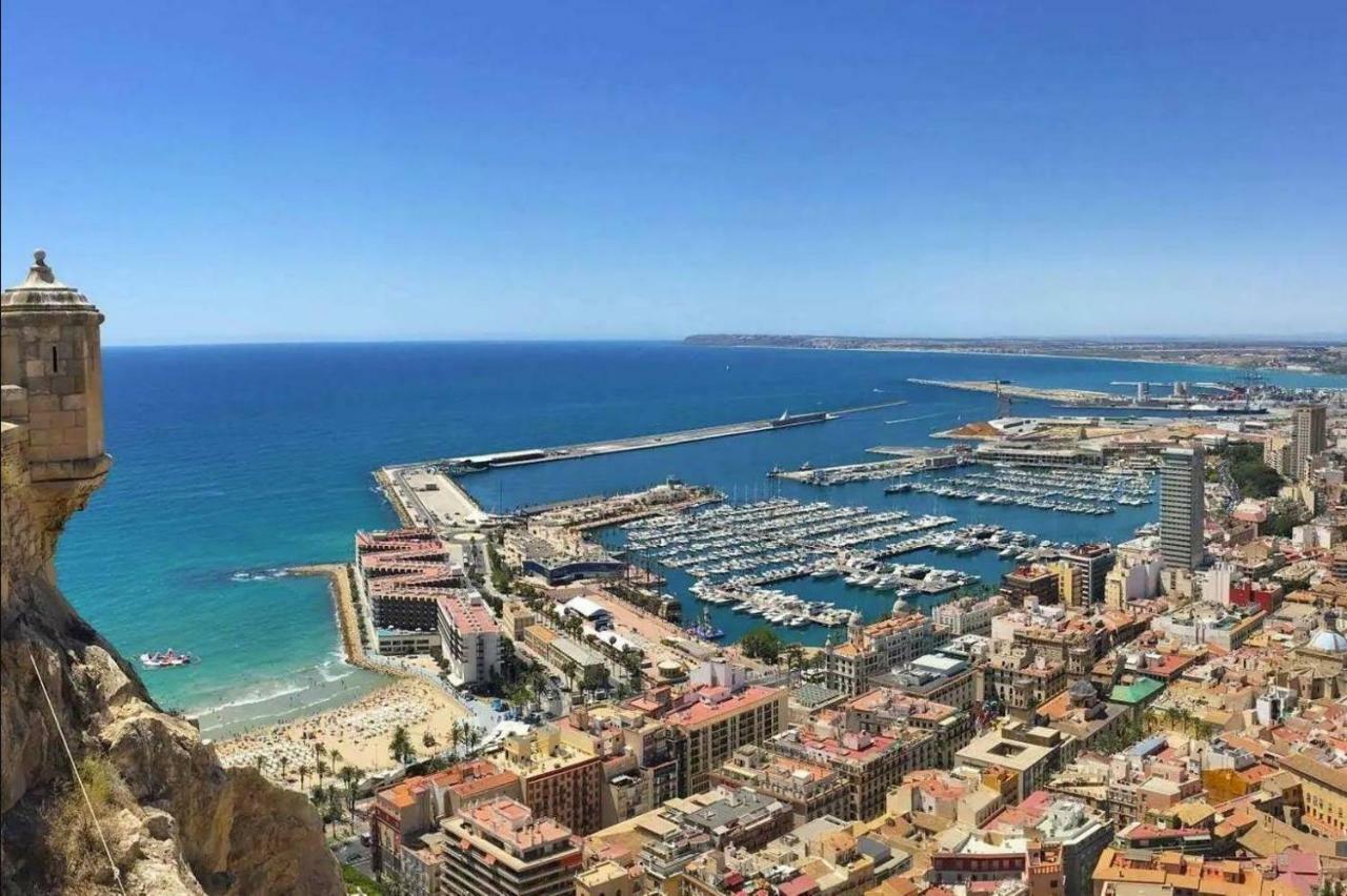 Atico Con Terraza En El Centro De Alicante Διαμέρισμα Εξωτερικό φωτογραφία